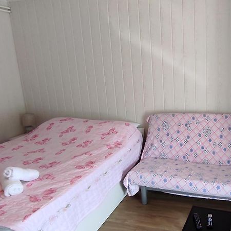 Studio Punat 5410a Luaran gambar