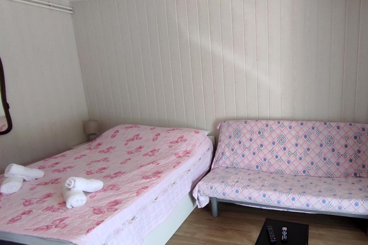 Studio Punat 5410a Luaran gambar