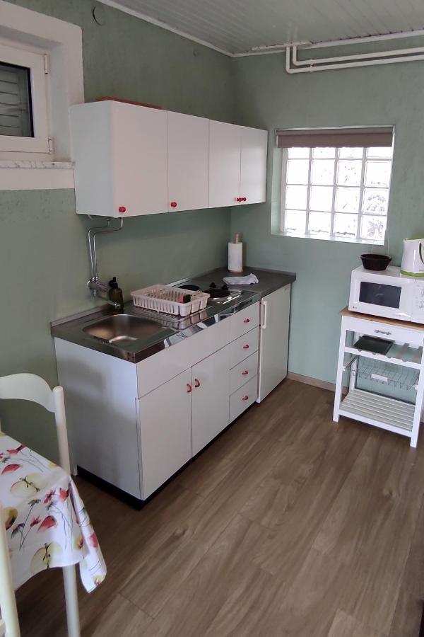 Studio Punat 5410a Luaran gambar