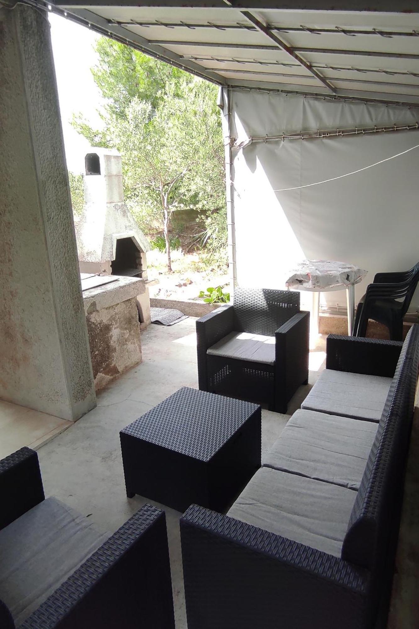 Studio Punat 5410a Luaran gambar